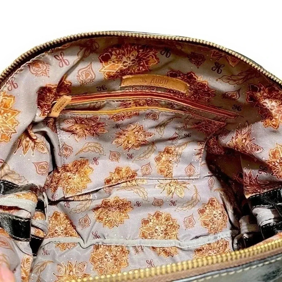 Hobo- Large Elegant Black Women's Tote Bag - Picture 6 of 11